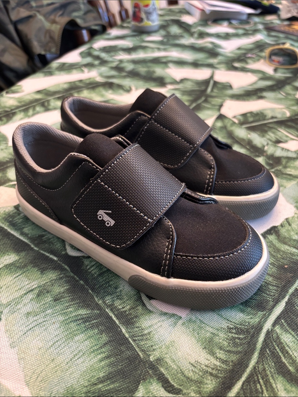 SEE KAI RUN Velcro Sneakers